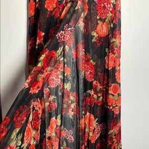 Mesh Split Floral Skirt